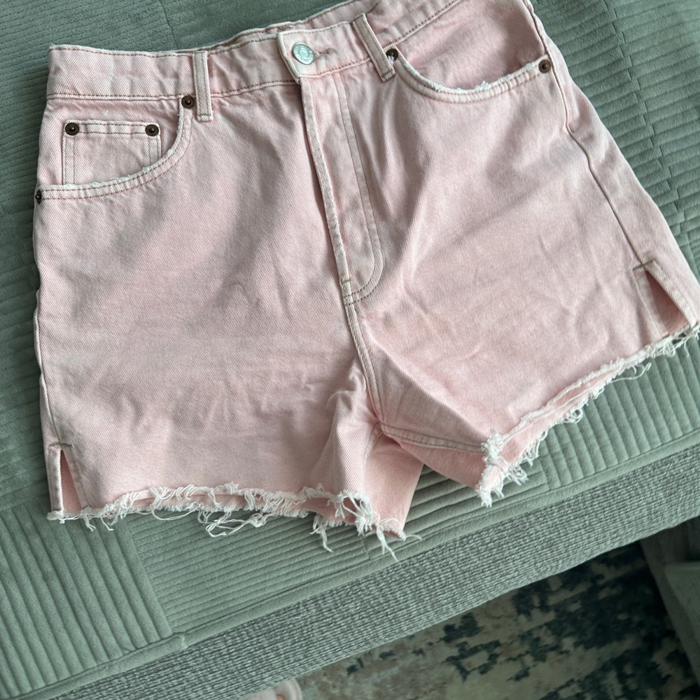Zara Light Pink Frayed Hem Jean Shorts
